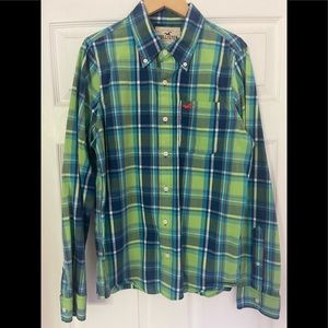 Holister Large Plaid long sleeve button down shirt. Excellent Condition